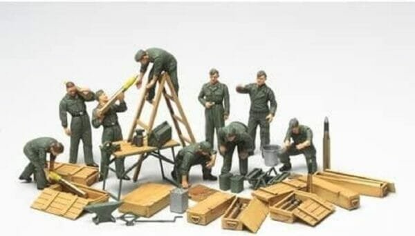 TAMIYA Models Tank Crew Field Maintenance Set